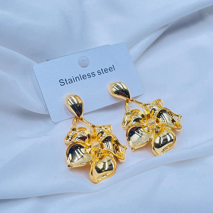 Gold Flower Shaped Earrings