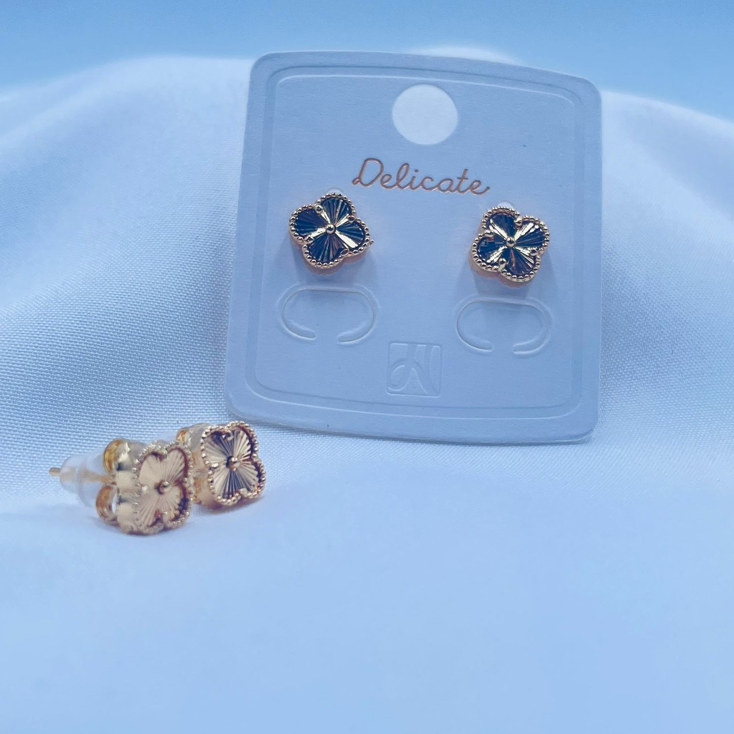 Golden Mini Four-leaf Earrings