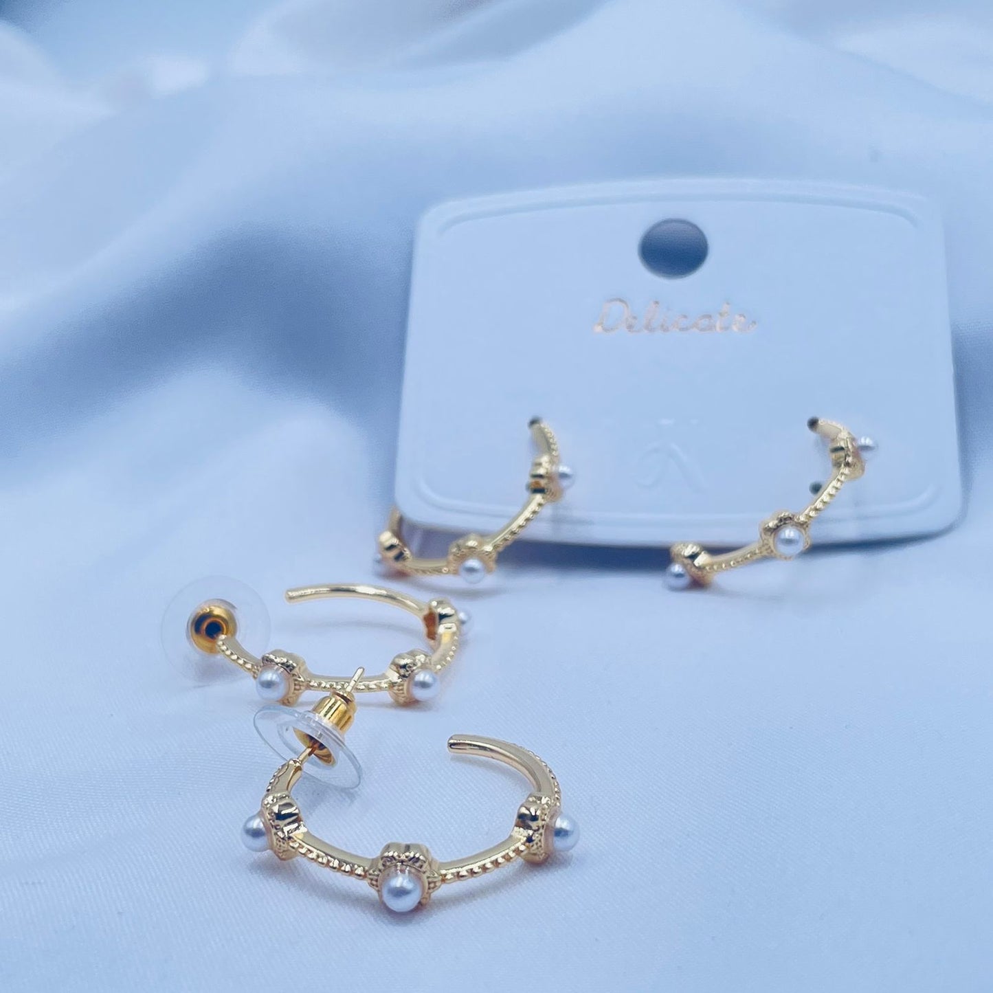 Pearls Hoop Earrings