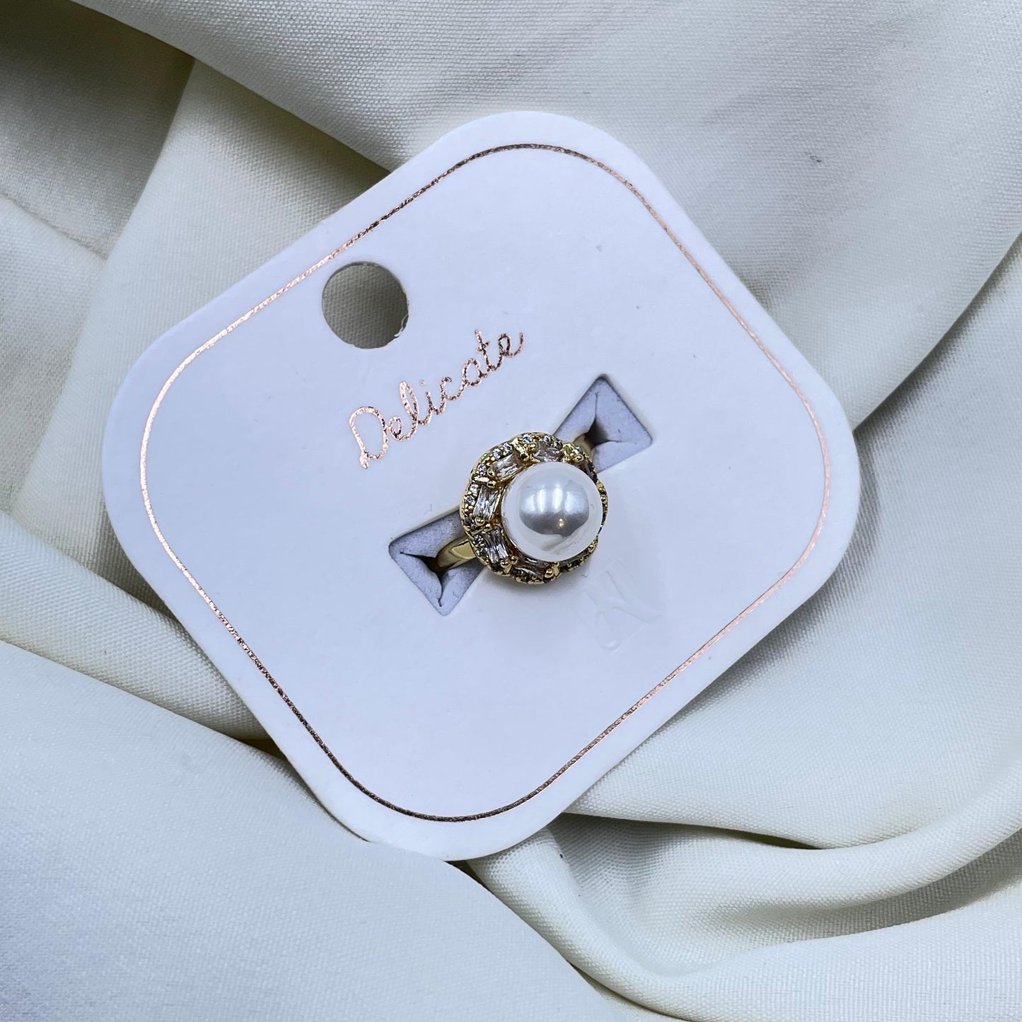 The Classic Pearl Ring