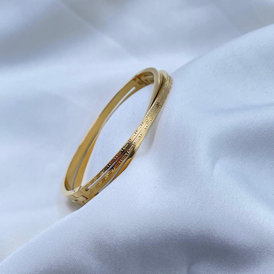 The Eternal Knot Bracelet