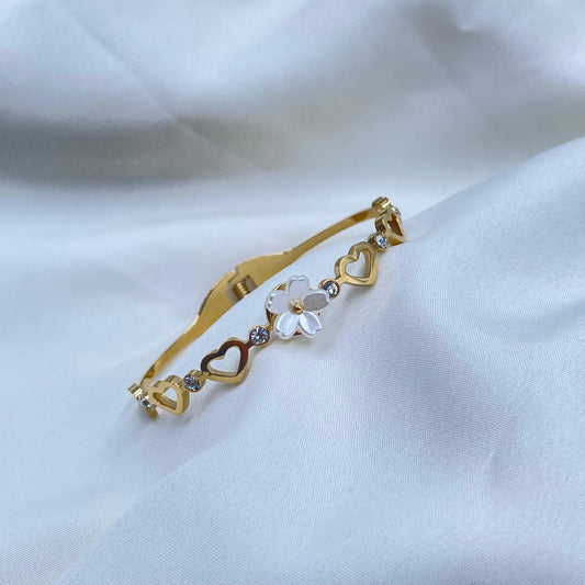 Flora Heart Bracelet