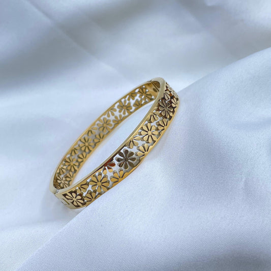 Floral Pattern Bracelet