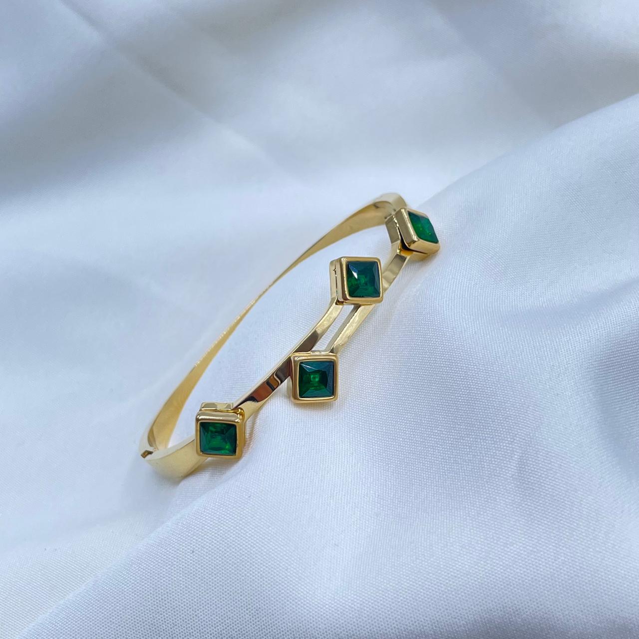 Green Stone Bracelet