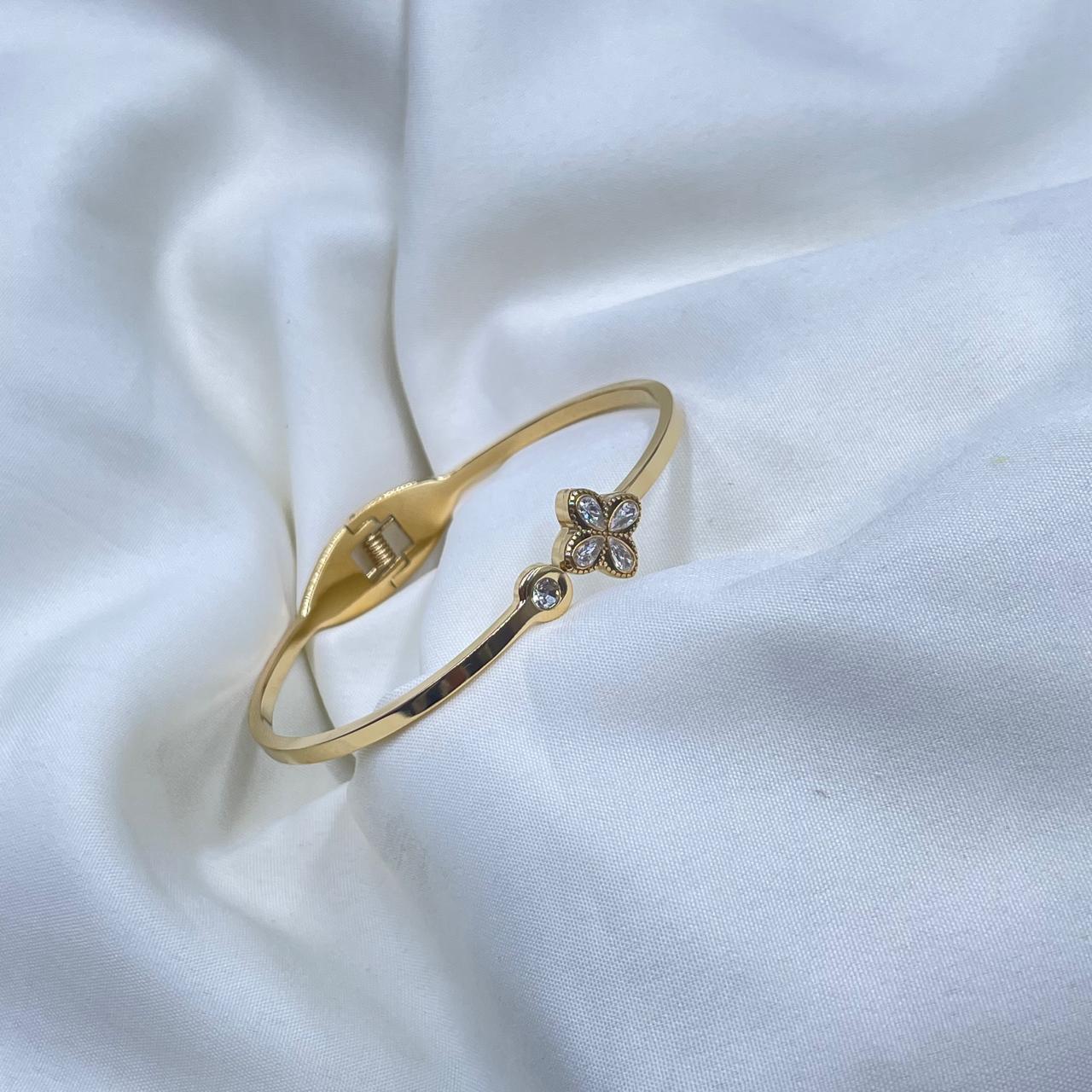 Flora Charm Bracelet