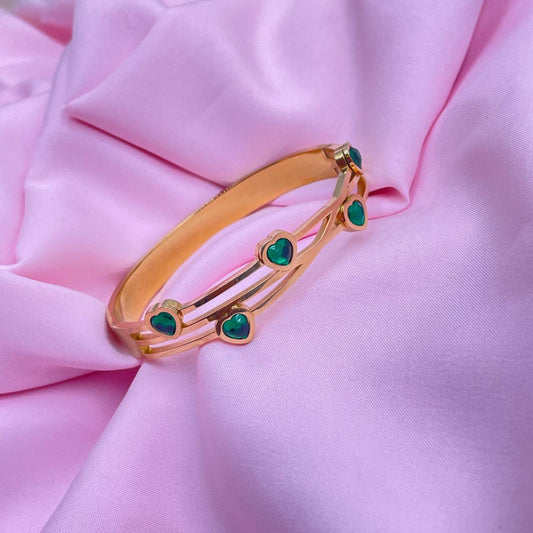 Green Heart Bracelet
