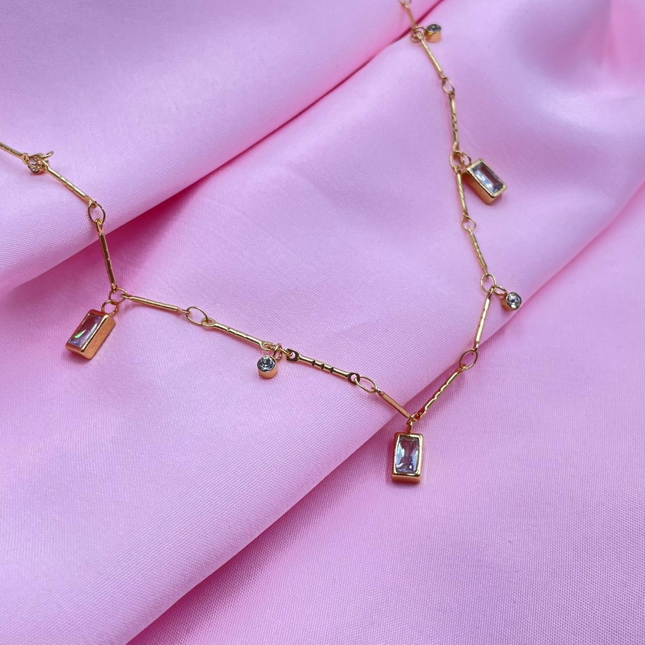 Gilded Gleam Necklace