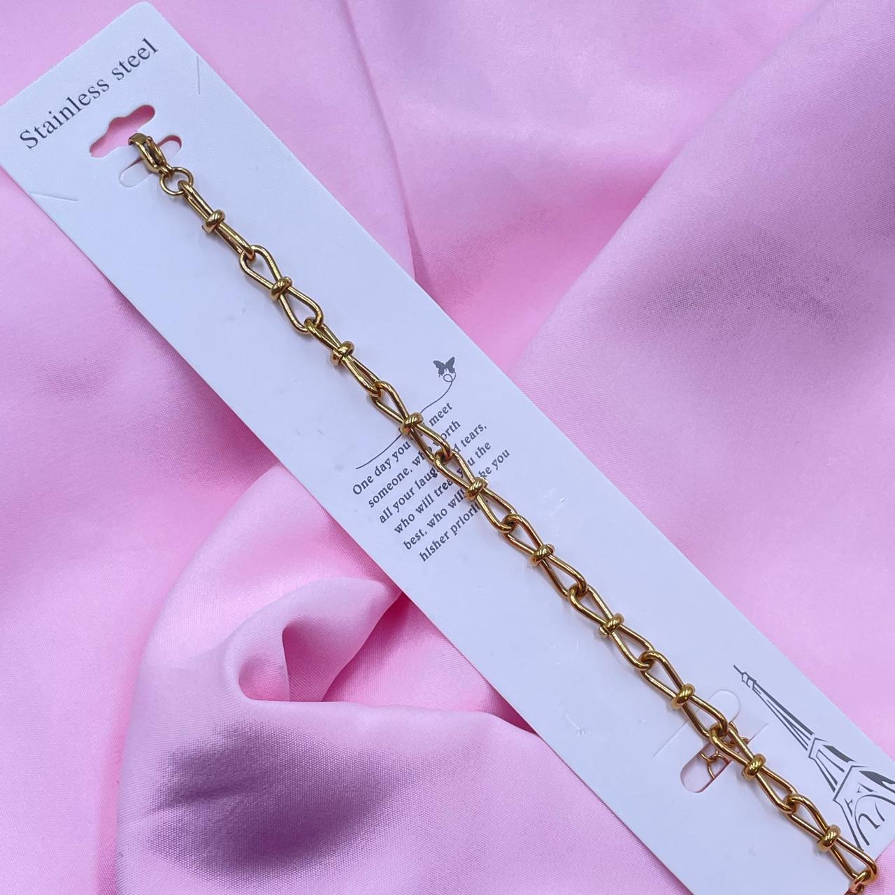 The Oval Chain  Bracelet