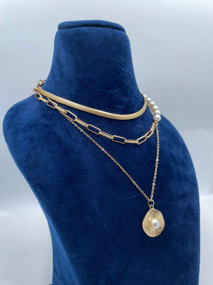 Gilded Trinity Necklace