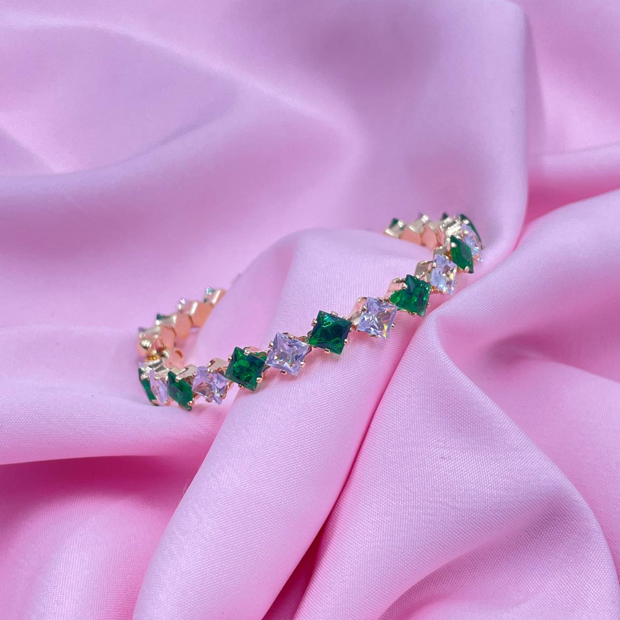 Urban Smash Tennis Kada