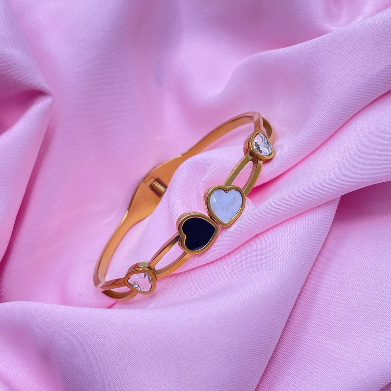 Noor Luxe Kada Bracelet