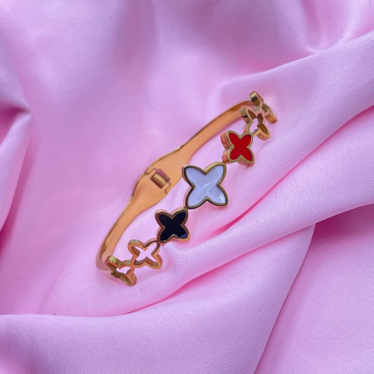 Radiant Kada Bracelet