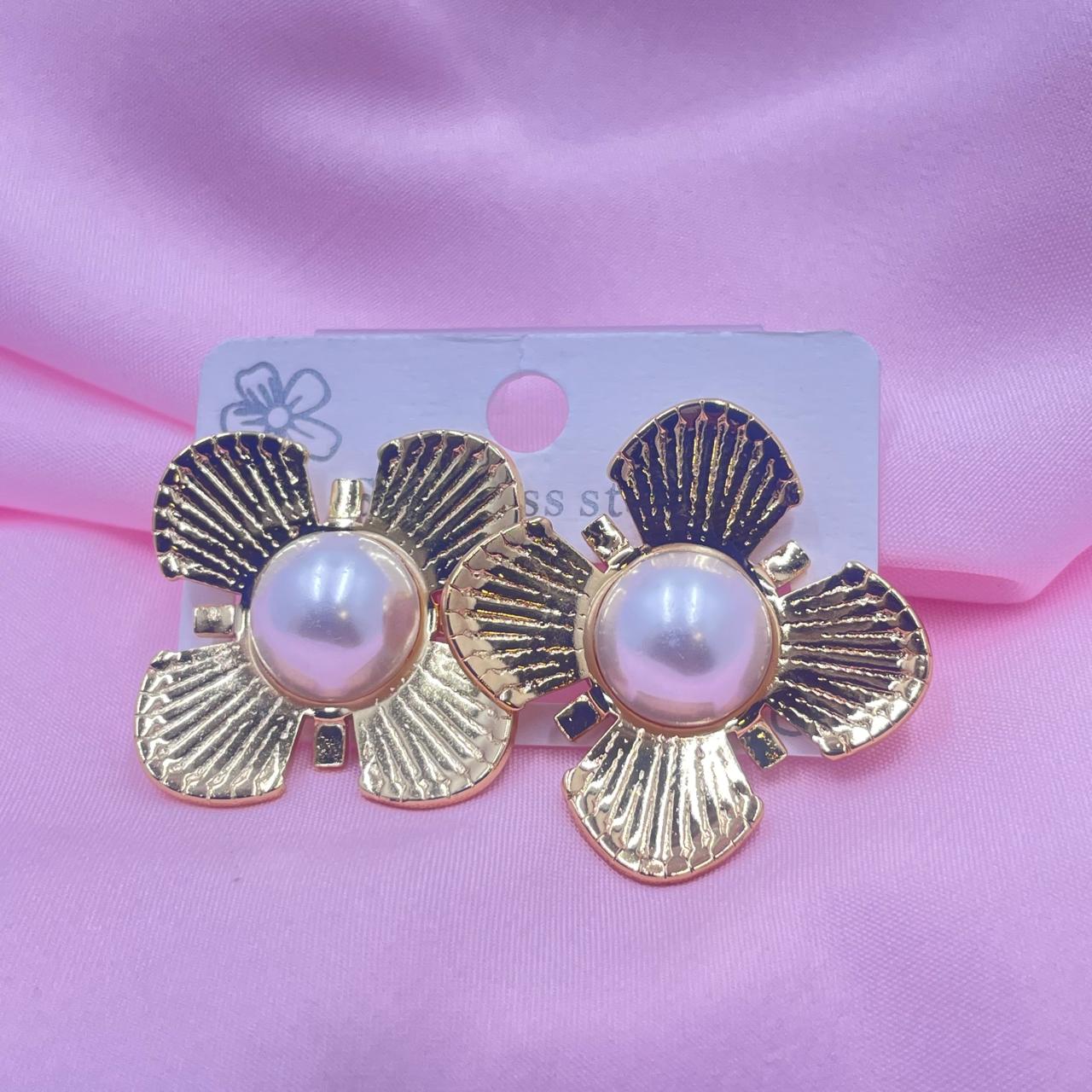 Shahi Twinkle  Earrings