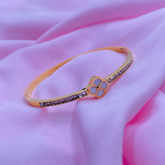 Zephyr Bracelet
