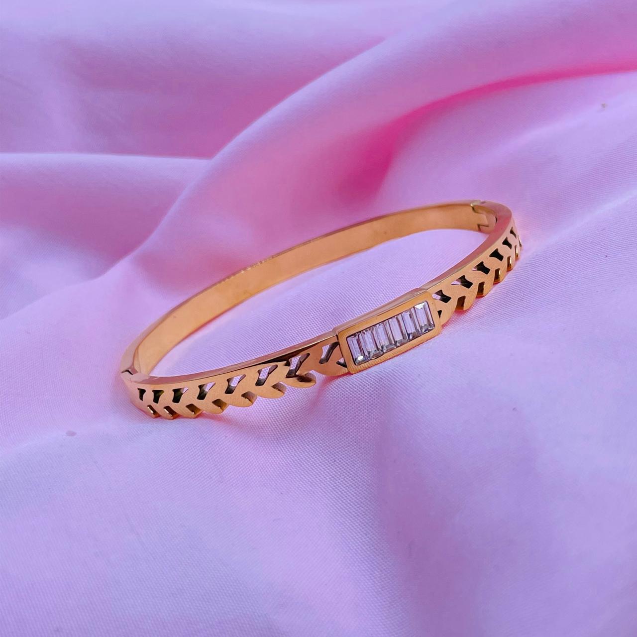 Bare Gold  Bracelet