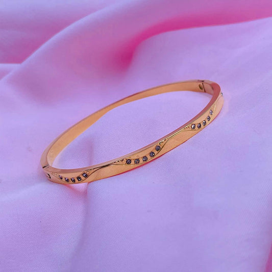 Fine Line Bracelet