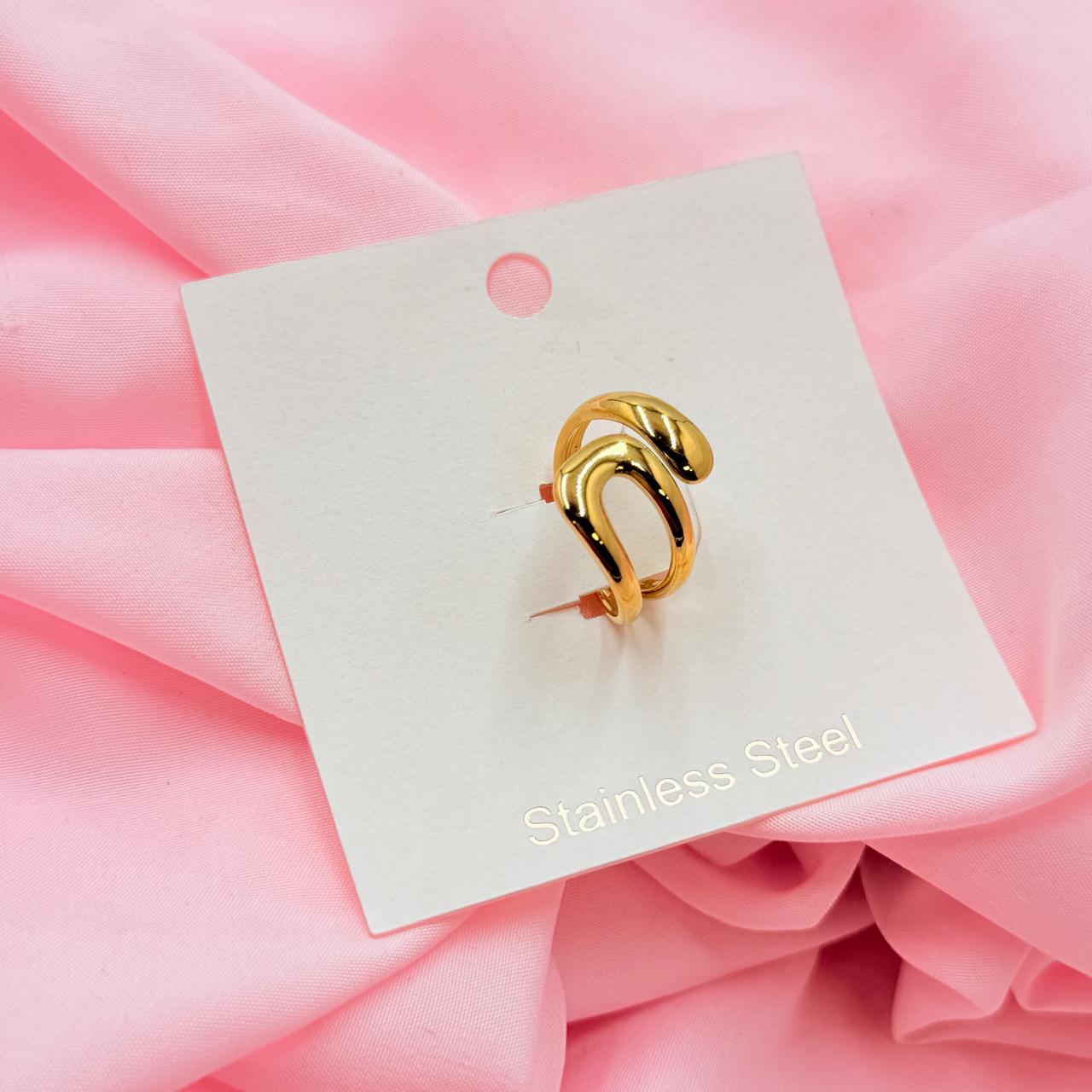 Modern Crest Ring