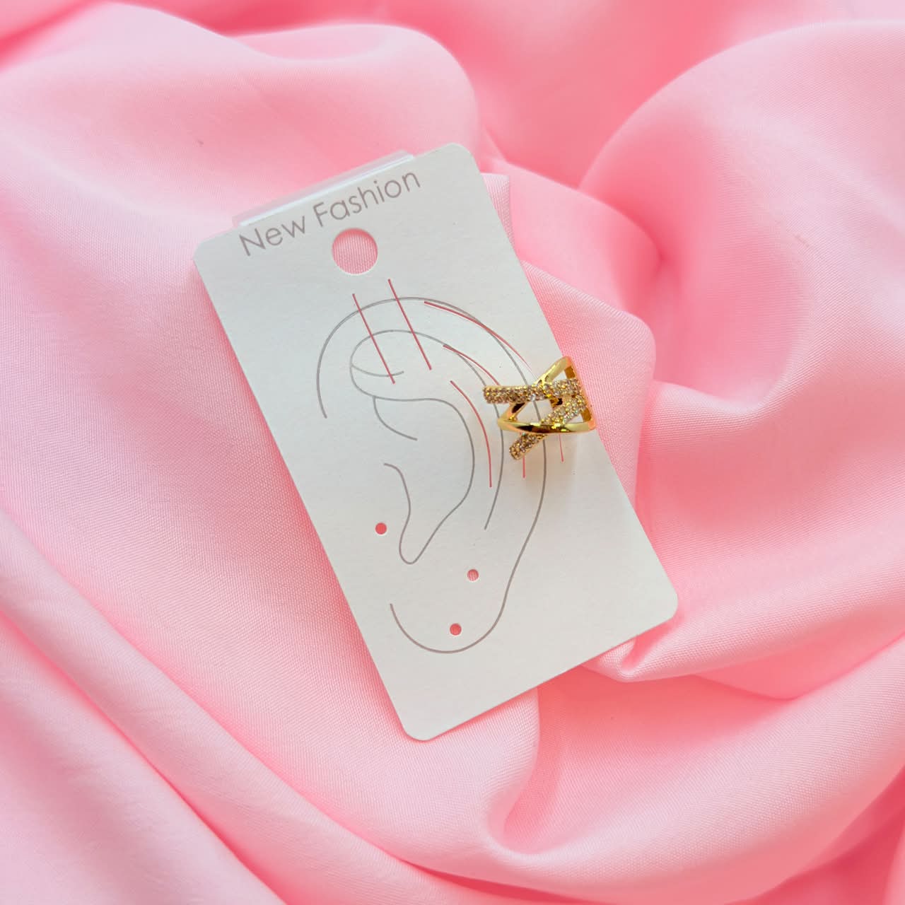 Royal Gleam  Ear Cuff Earring
