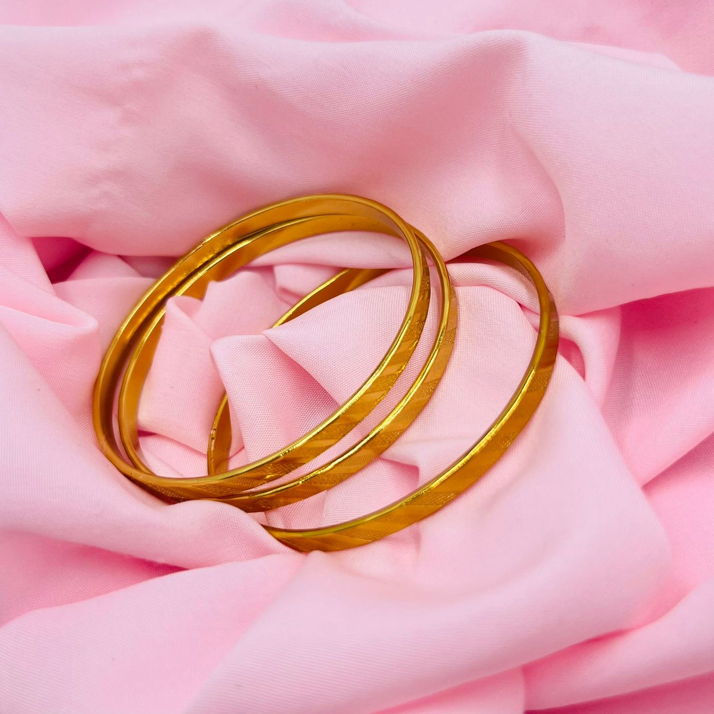 Luxe Shine Bangles Set of 3