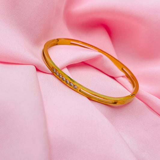 Timeless Aura Bracelet