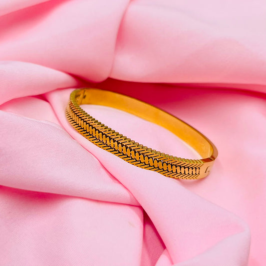 Golden Velvet Bracelet