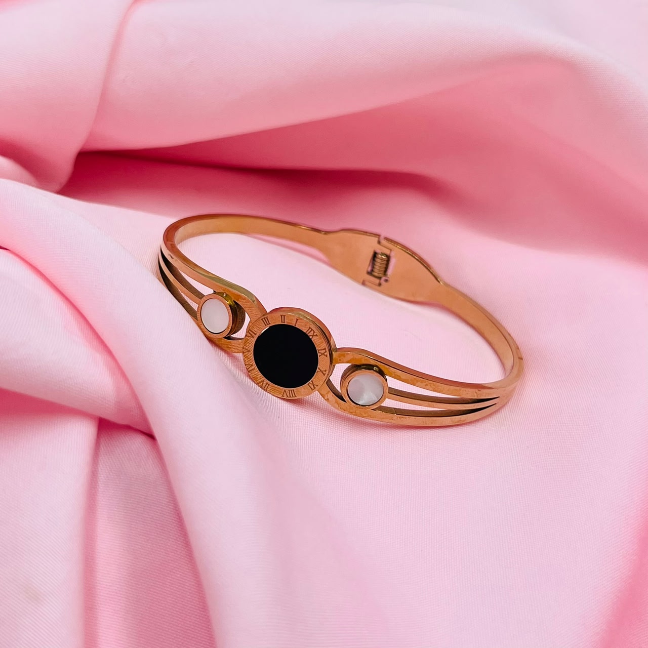 Ember Bloom Bracelet