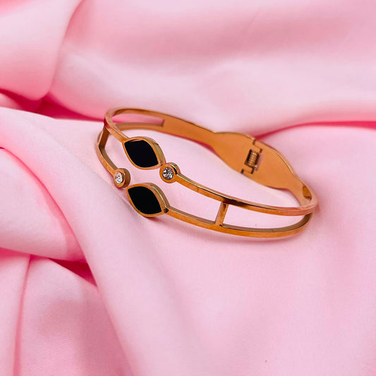 Blushing Star Bracelet