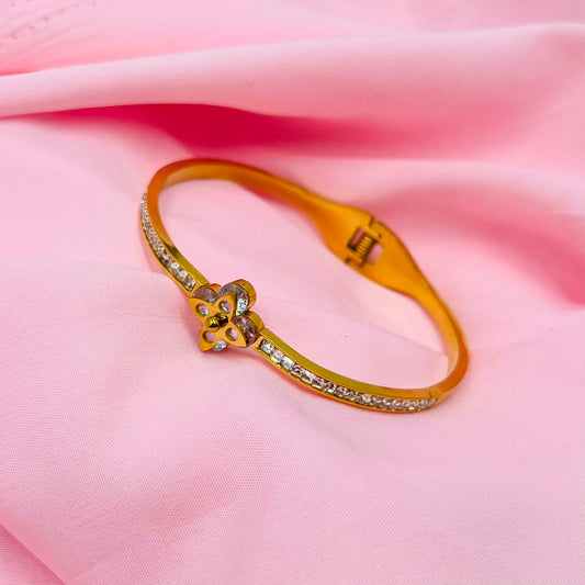 Halo Bracelet
