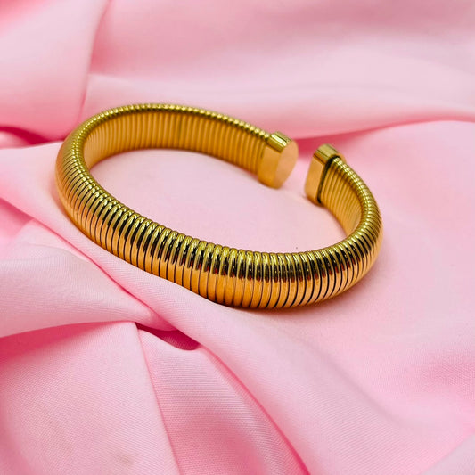Rosé Signature Bracelet