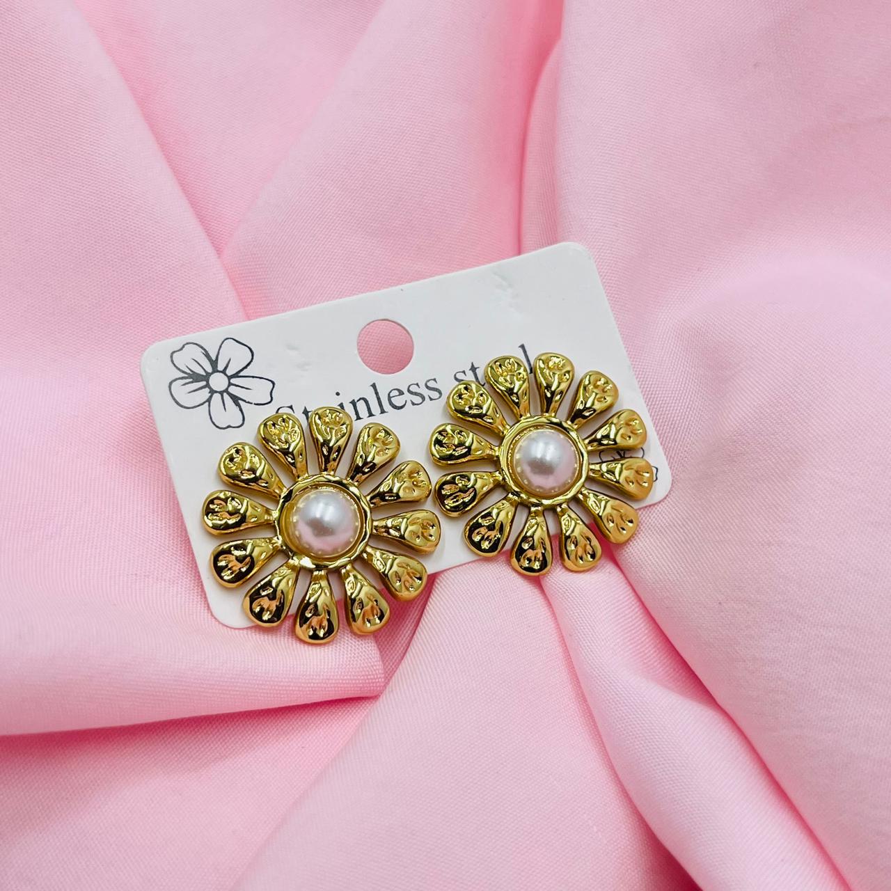Pearl Luxe Earrings