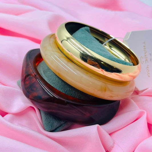 Lvory Bloom Resin Bracelet Set Of 3