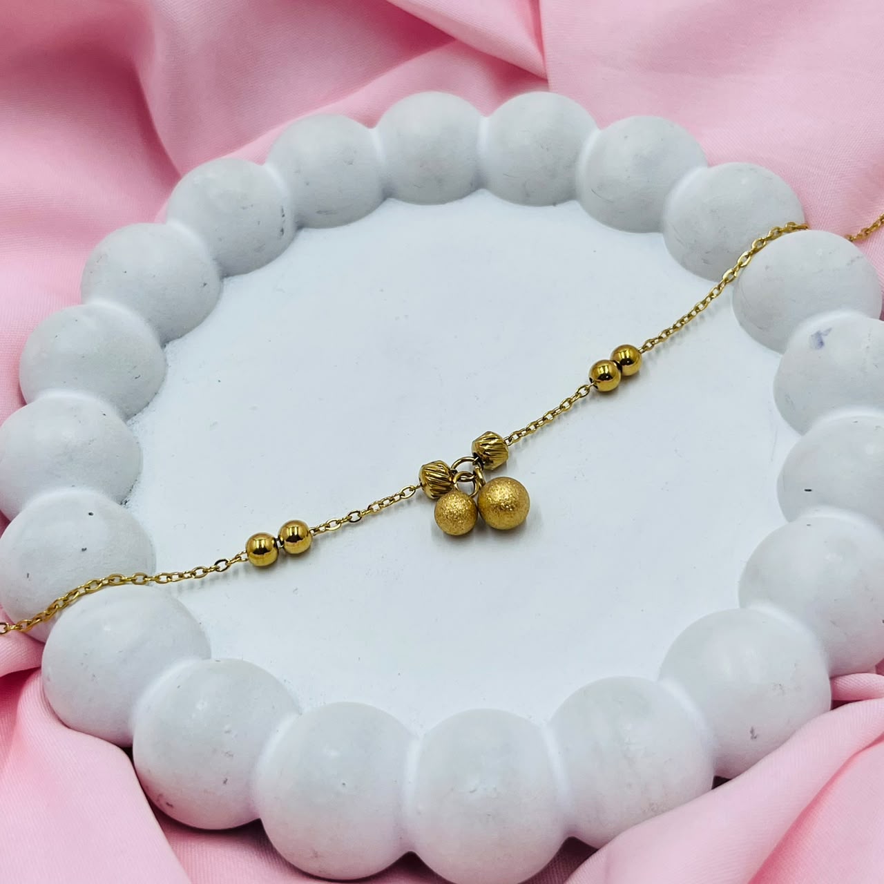 Minimal Gold Bracelet