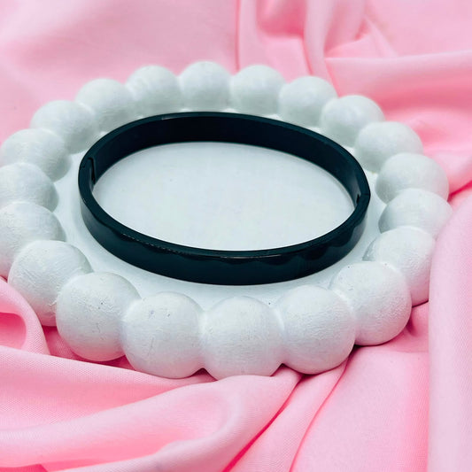 Black Plain Bracelet