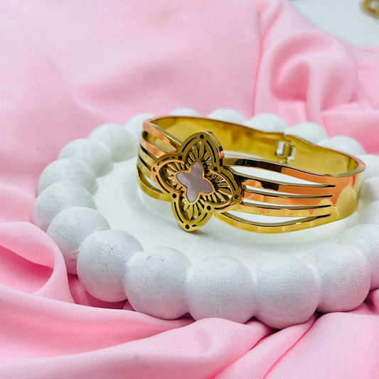 Champagne Glow Bracelet