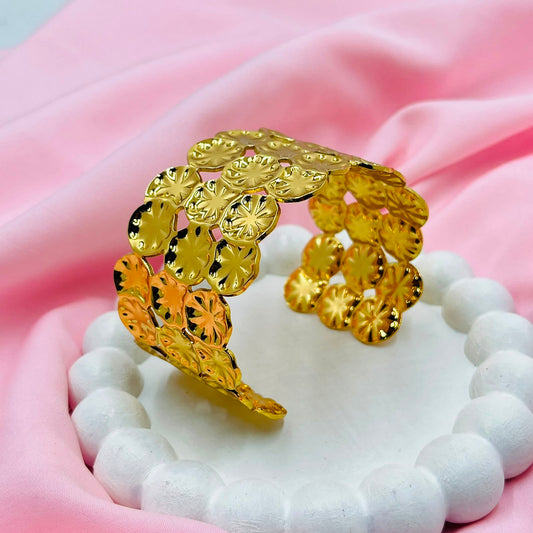 Luxe Curve Bracelet