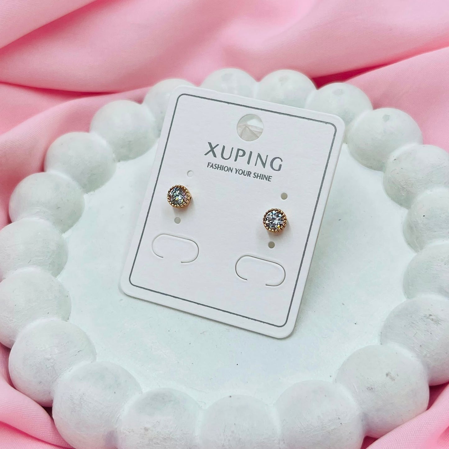Golden Majesty Earrings - XUPING