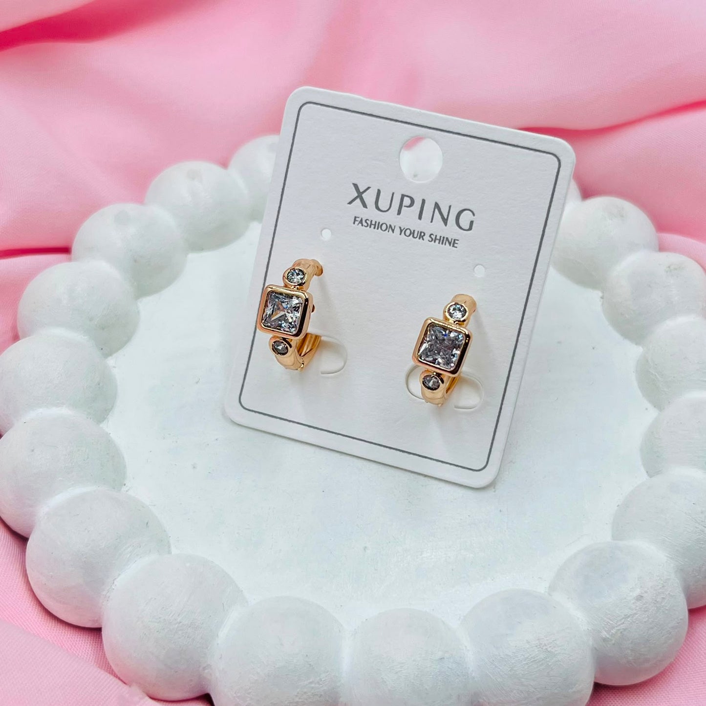 Emerald Touch Earrings - XUPING