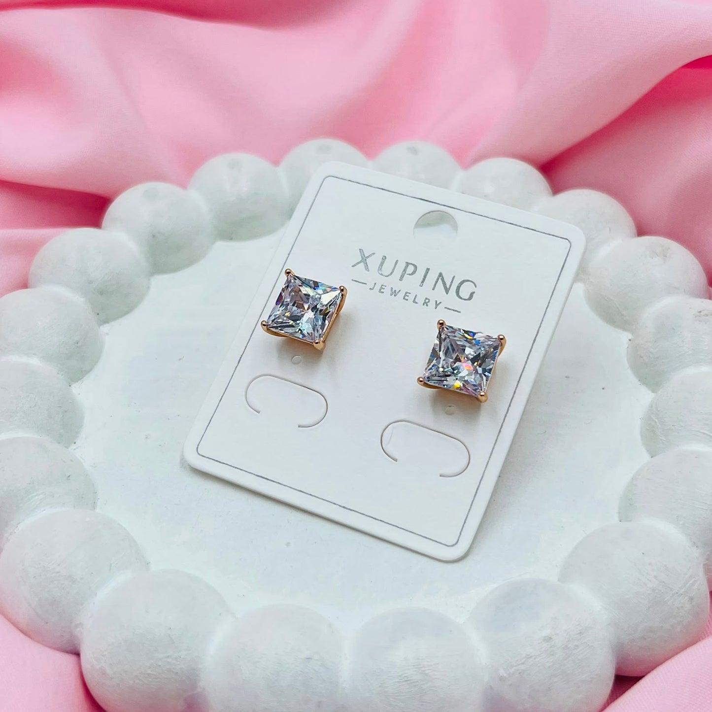Glamour Stud Earrings - XUPING