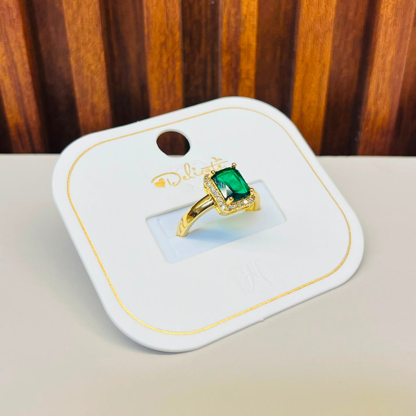 Glamour Glow Ring