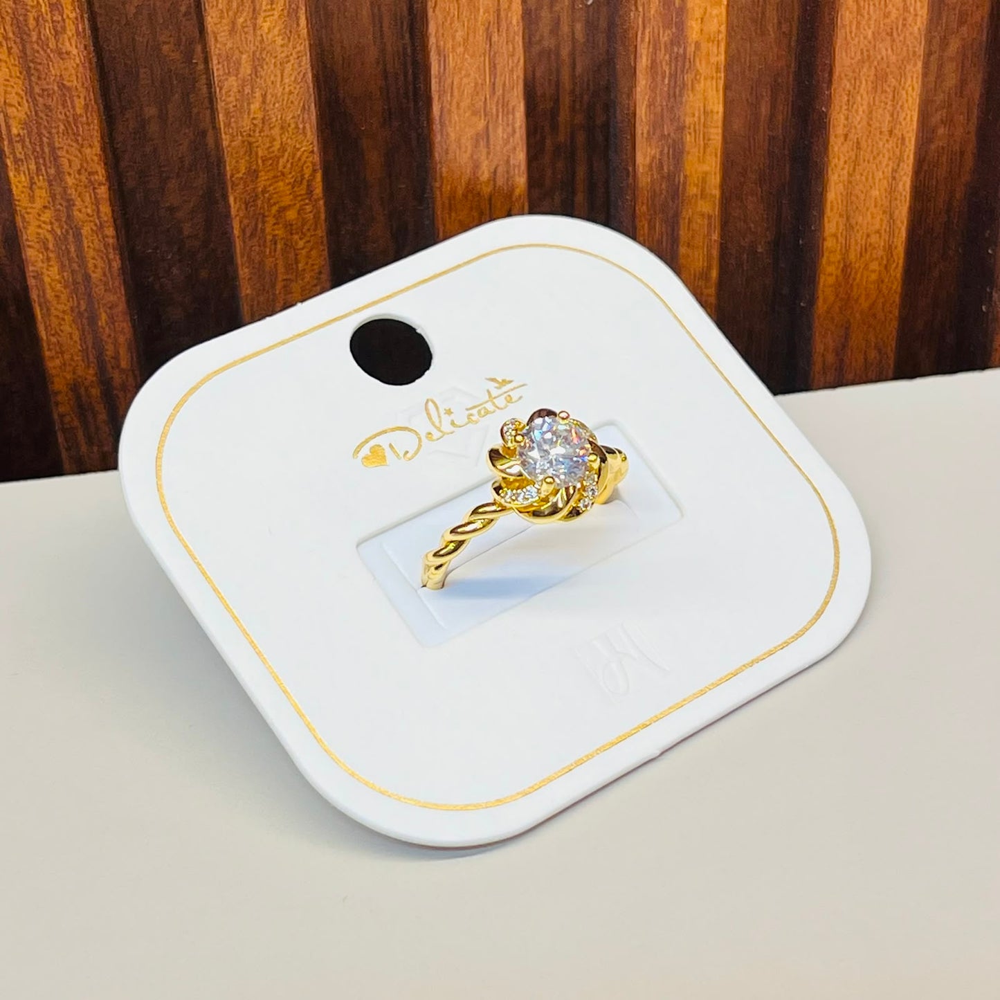 StoneNest Ring