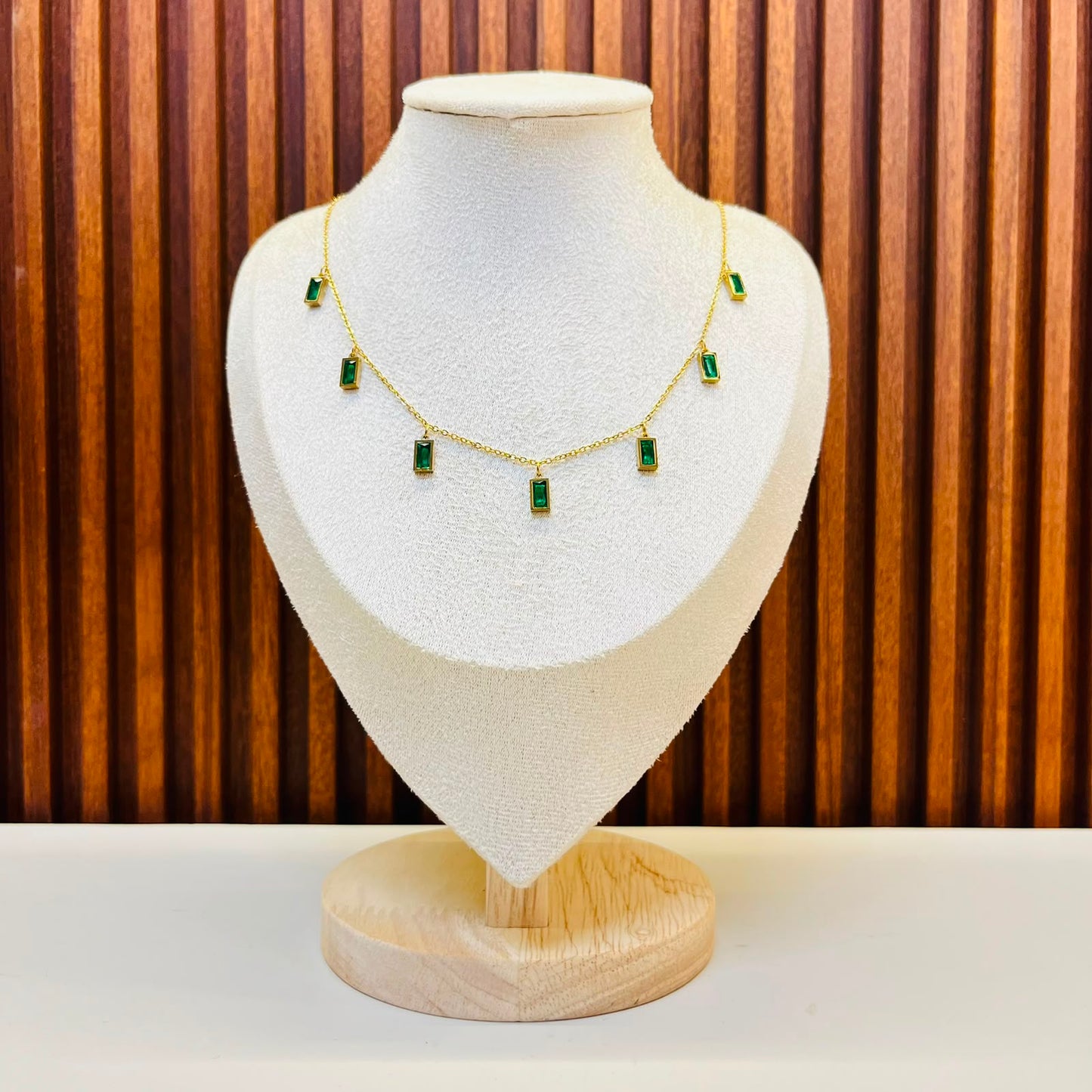 Regal Touch Necklace