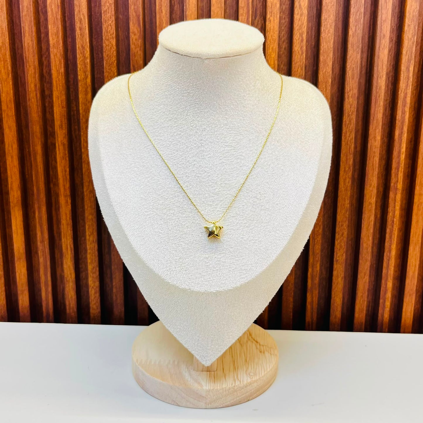 Royal Spark Necklace