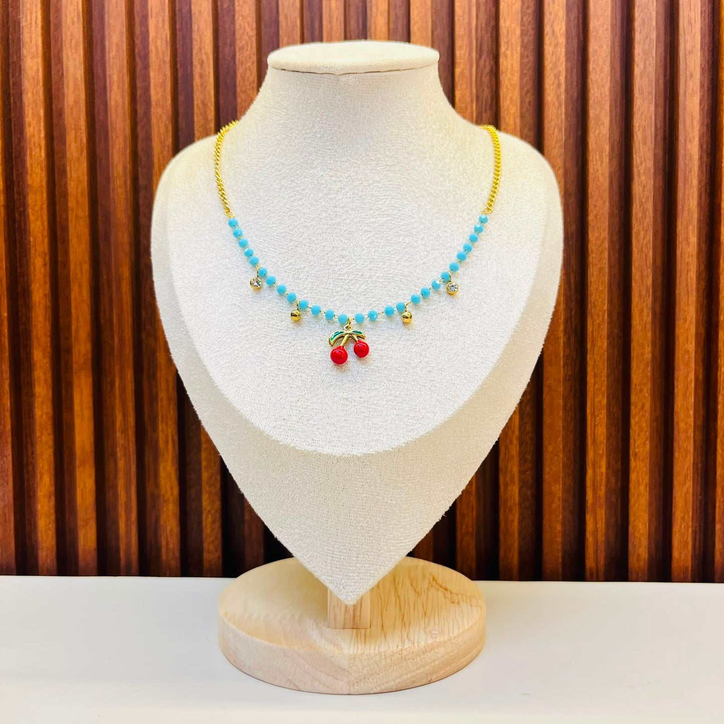 Queen's Treasure Necklace