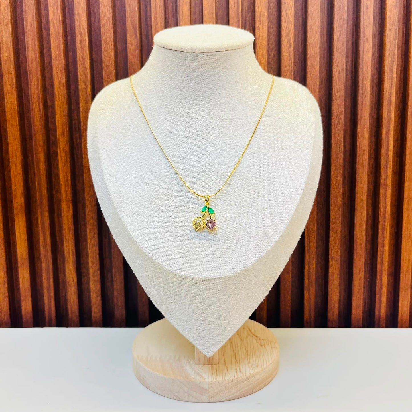 Bare Glow Necklace