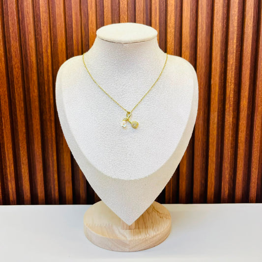 White Flower  Necklace