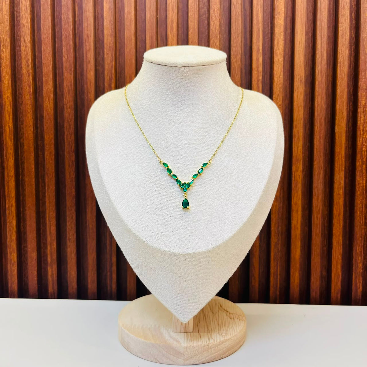 Green Tulip  Necklace