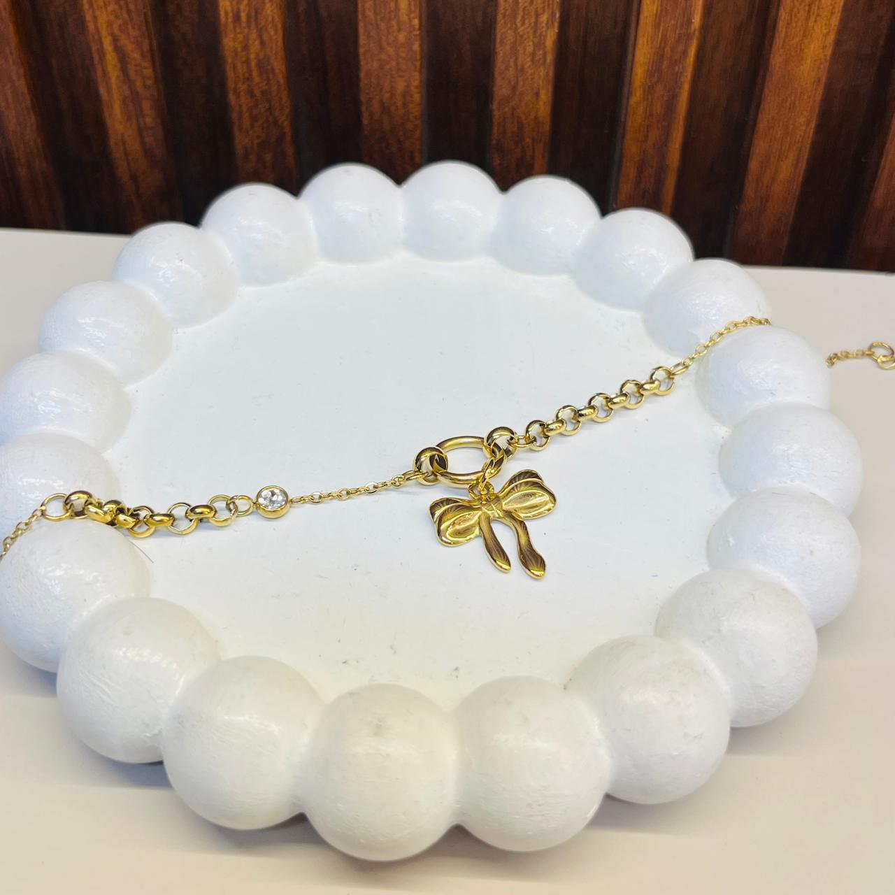Golden Bow Bracelet