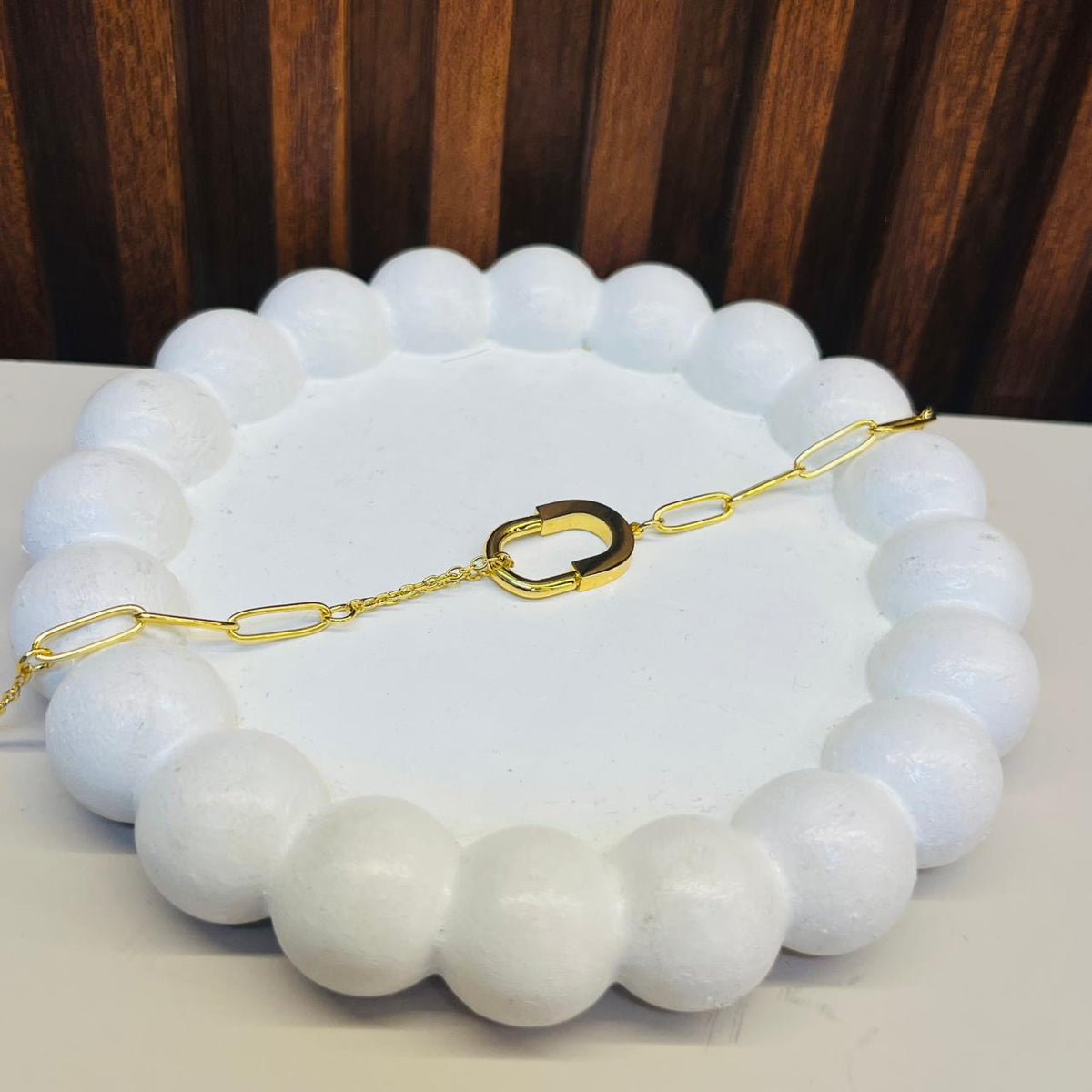 Central Clasp Bracelet