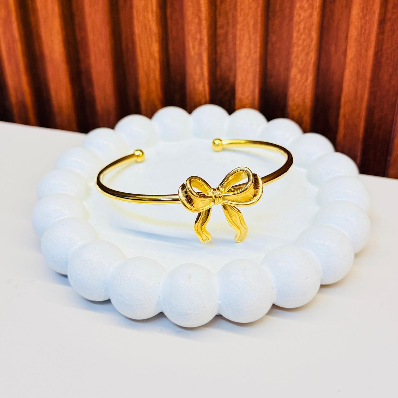 Base Golden Bracelet