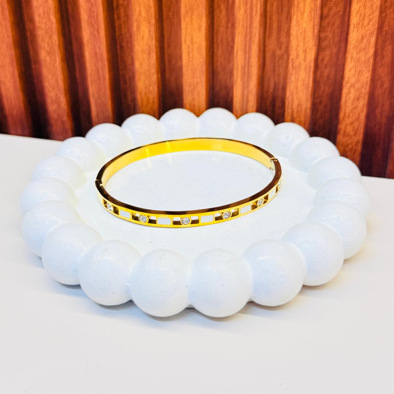 Molten Gold  Kada Bracelet
